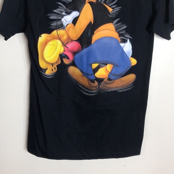 Disney Mickey and Friends Black Short SleeveT-Shirt wrap around print size S - Picture 10 of 10